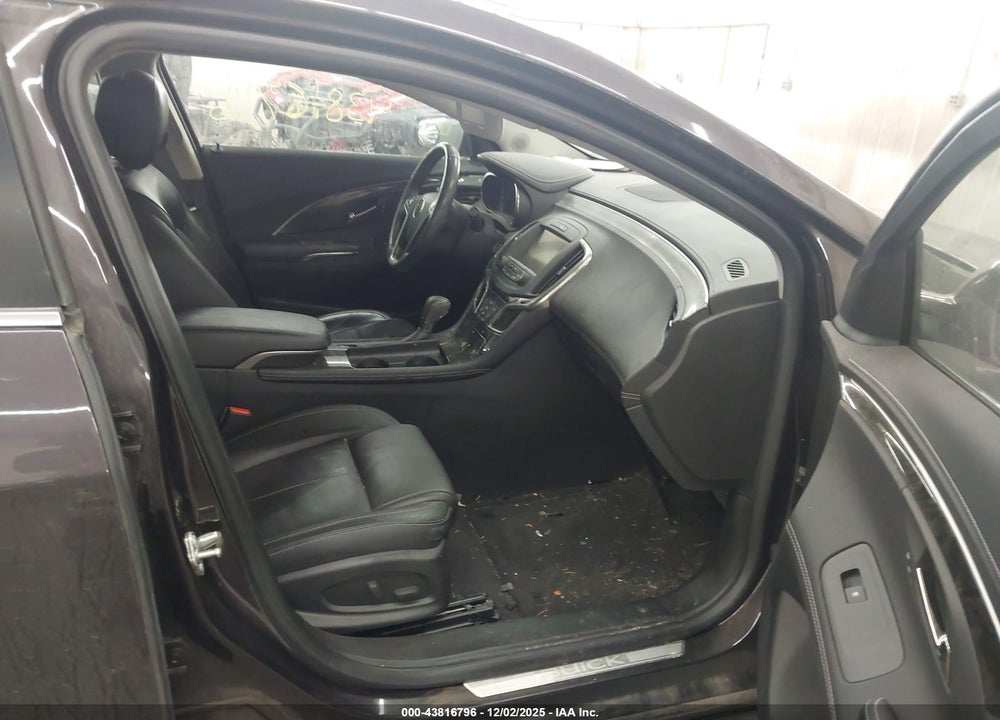 2014 BUICK LACROSSE VIN: 1G4GB5G35EF210633