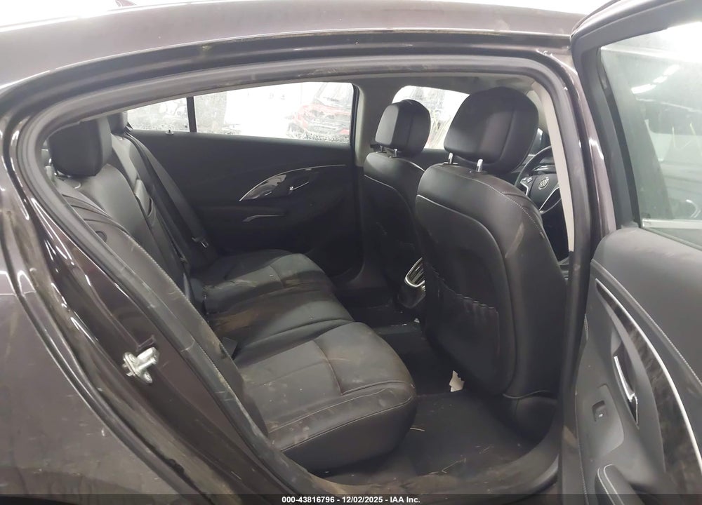 2014 BUICK LACROSSE VIN: 1G4GB5G35EF210633