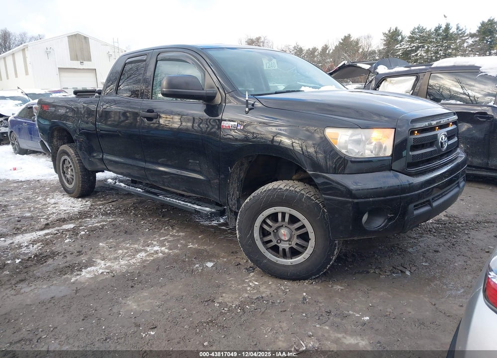 2013 TOYOTA TUNDRA GRADE 5.7L V8 VIN: 5TFUY5F14DX315033