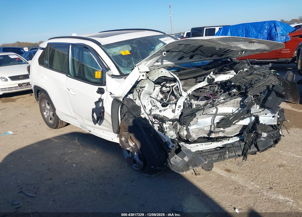 2025 TOYOTA RAV4 XLE VIN: 2T3W1RFV0SW413808