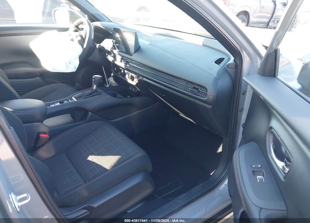 2026 HONDA HR-V 2WD SPORT VIN: 3CZRZ1H52TM718423