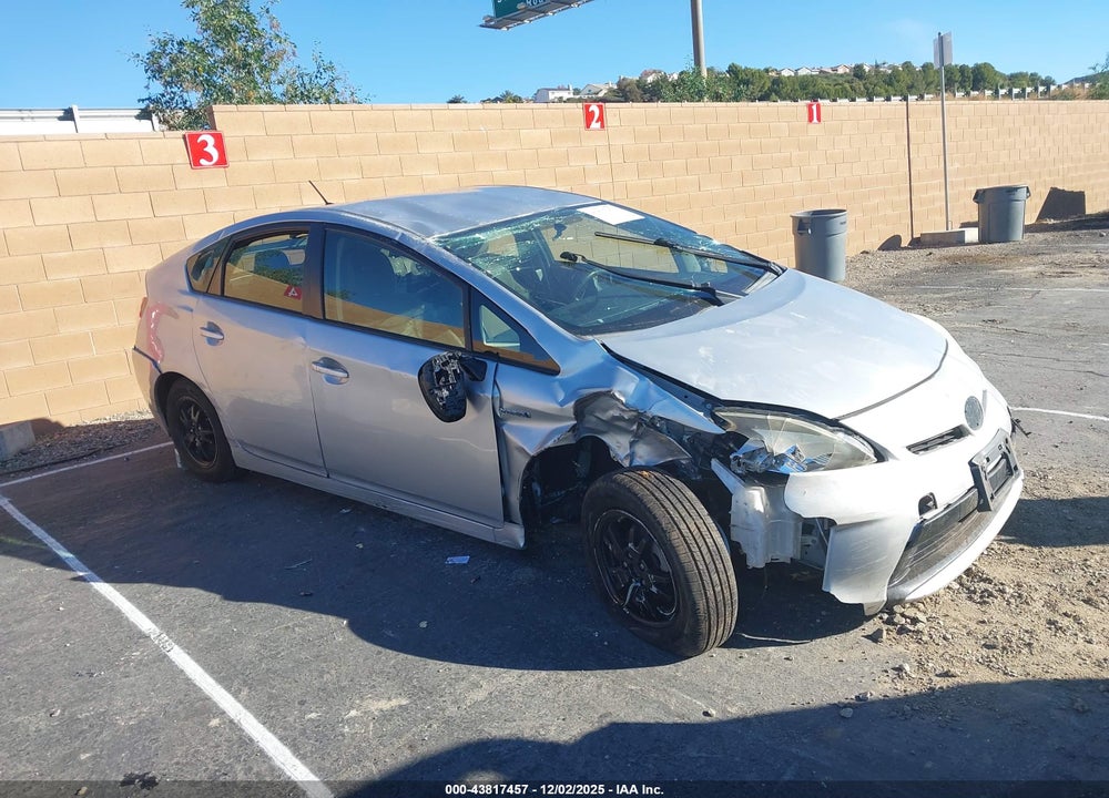 2013 TOYOTA PRIUS TWO VIN: JTDKN3DU4D0341853