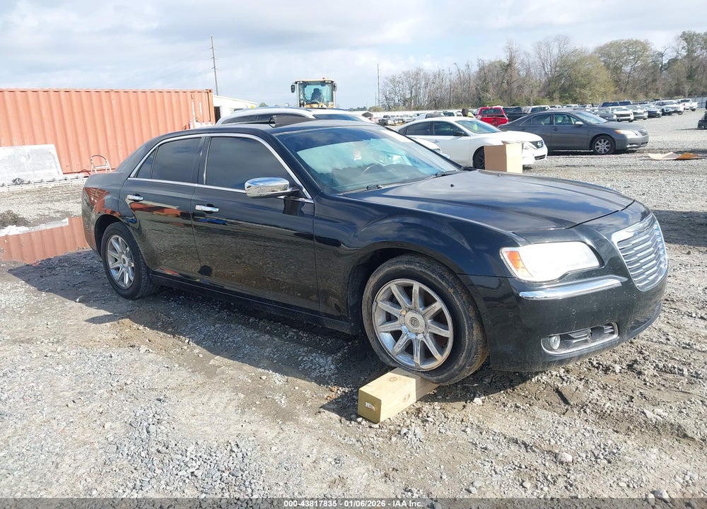 2012 CHRYSLER 300C VIN: 2C3CCAET2CH256321