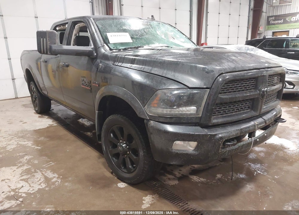 2015 RAM 2500 LAIE VIN: 3C6UR5FJ5FG626823