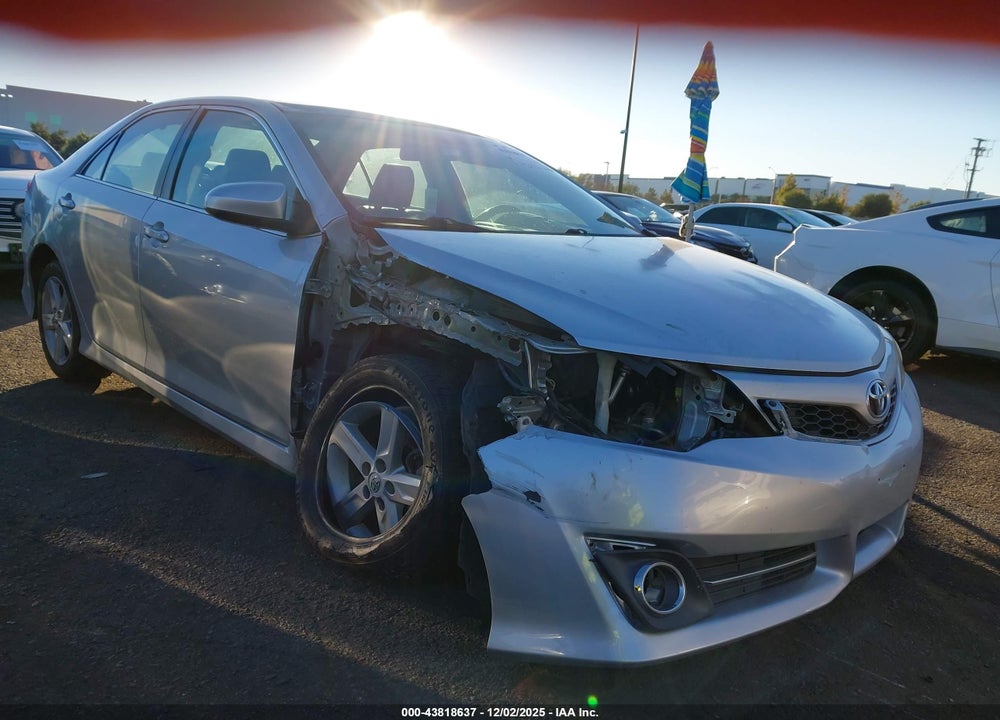 2012 TOYOTA CAMRY SE VIN: 4T1BF1FK0CU136420