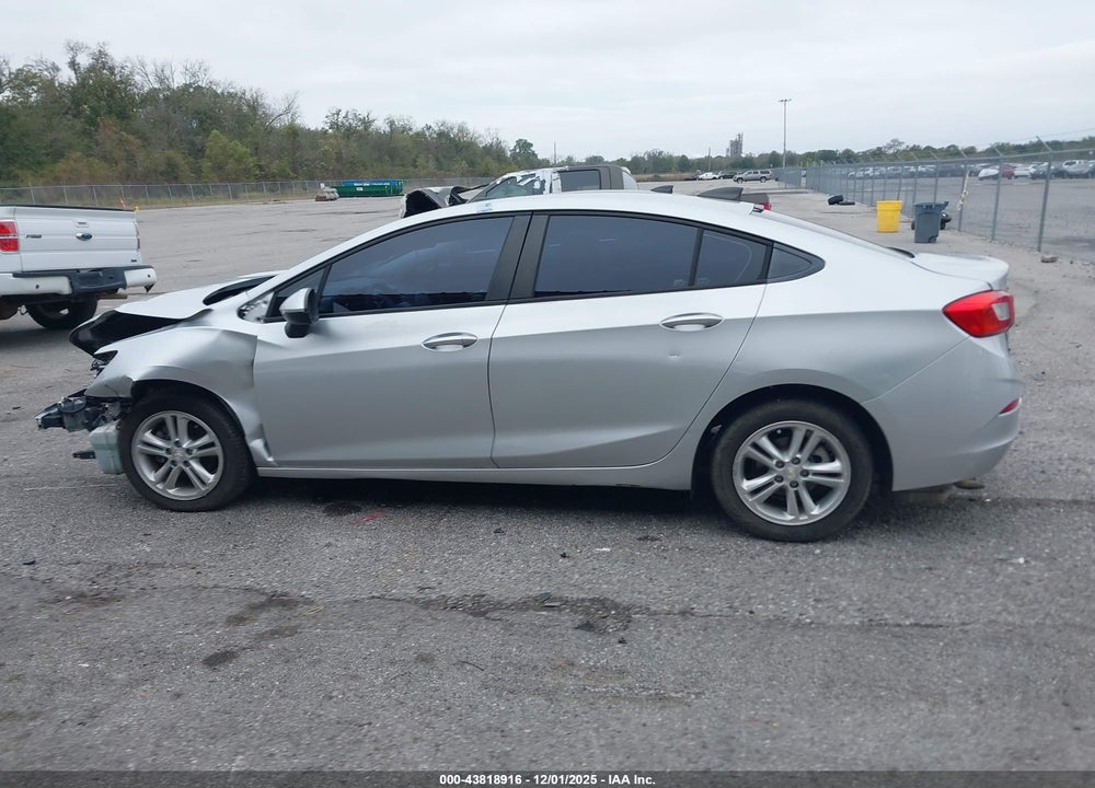 2018 CHEVROLET CRUZE LS VIN: 1G1BC5SM4J7124397