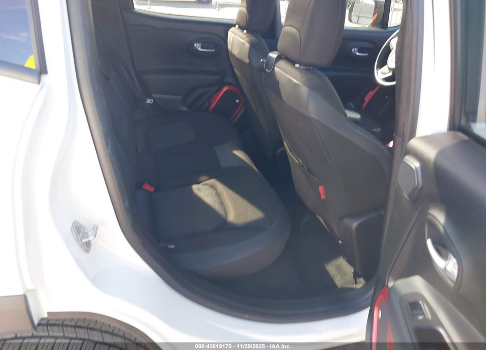 2018 JEEP RENEGADE TRAILHAWK 4X4 VIN: ZACCJBCB6JPJ00647