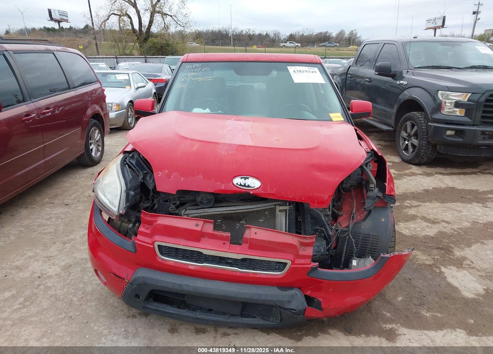 2011 KIA SOUL + VIN: KNDJT2A2XB7293018