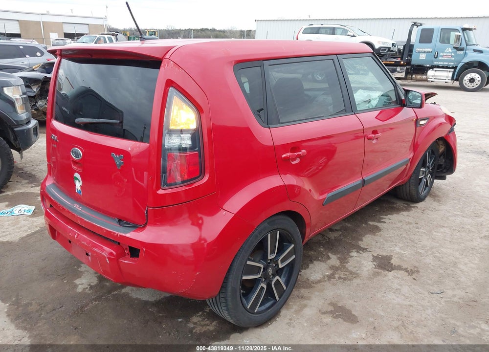 2011 KIA SOUL + VIN: KNDJT2A2XB7293018