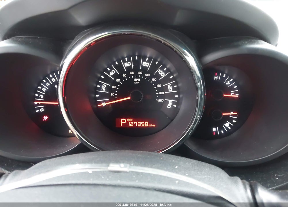 2011 KIA SOUL + VIN: KNDJT2A2XB7293018