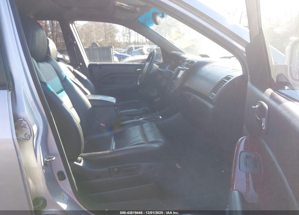 2005 ACURA MDX VIN: 2HNYD18825H548053