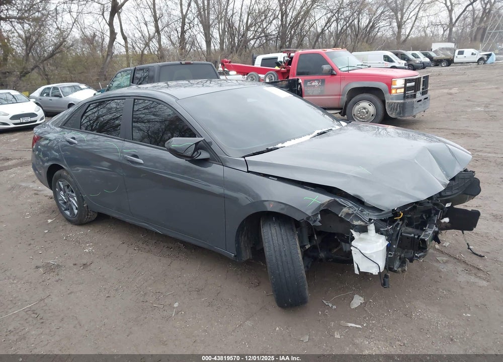 2024 HYUNDAI ELANTRA SEL VIN: KMHLM4DG4RU639290