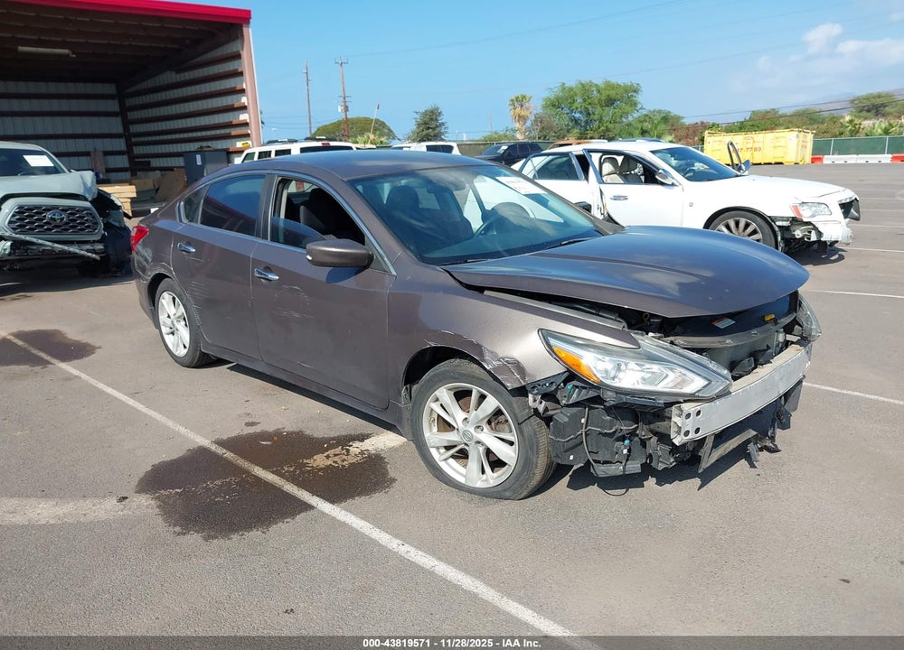 2017 NISSAN ALTIMA VIN: 1N4AL3AP1HN311675