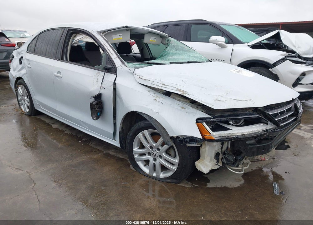 2018 VOLKSWAGEN JETTA 1.4T S VIN: 3VW2B7AJ4JM229246