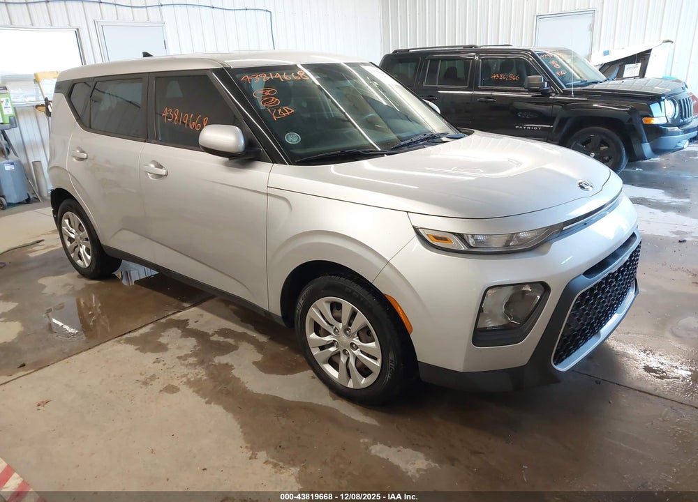 2020 KIA SOUL LX VIN: KNDJ23AU4L7100891