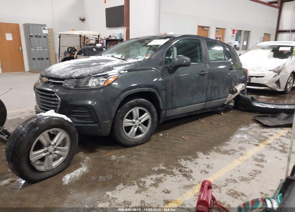 2019 CHEVROLET TRAX LS VIN: 3GNCJNSB5KL267072