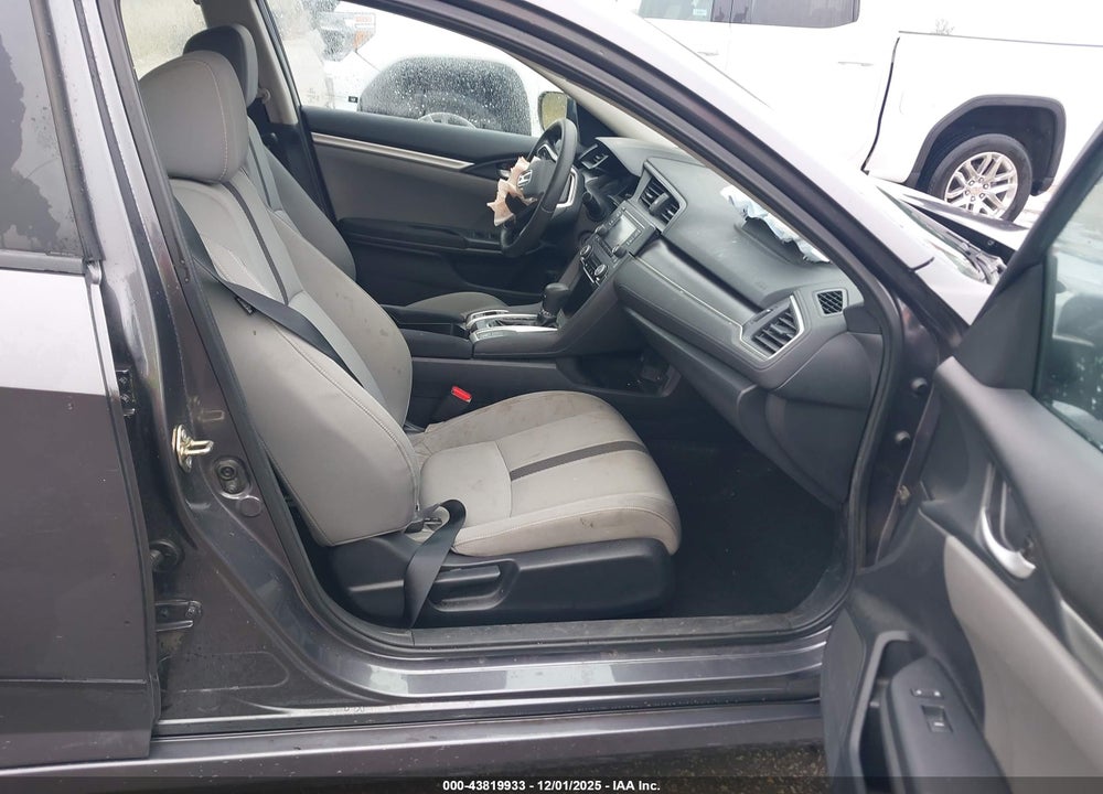 2017 HONDA CIVIC LX VIN: 19XFC2F51HE000544