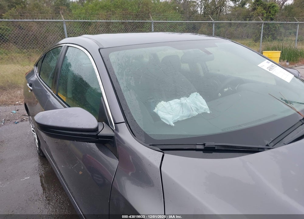 2017 HONDA CIVIC LX VIN: 19XFC2F51HE000544