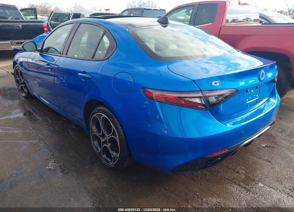 2024 ALFA ROMEO GIULIA VELOCE AWD VIN: ZARFANBN0R7678402