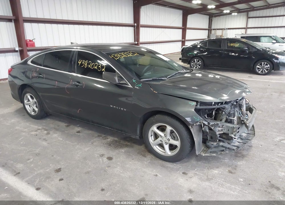2017 CHEVROLET MALIBU LS VIN: 1G1ZB5ST5HF198386