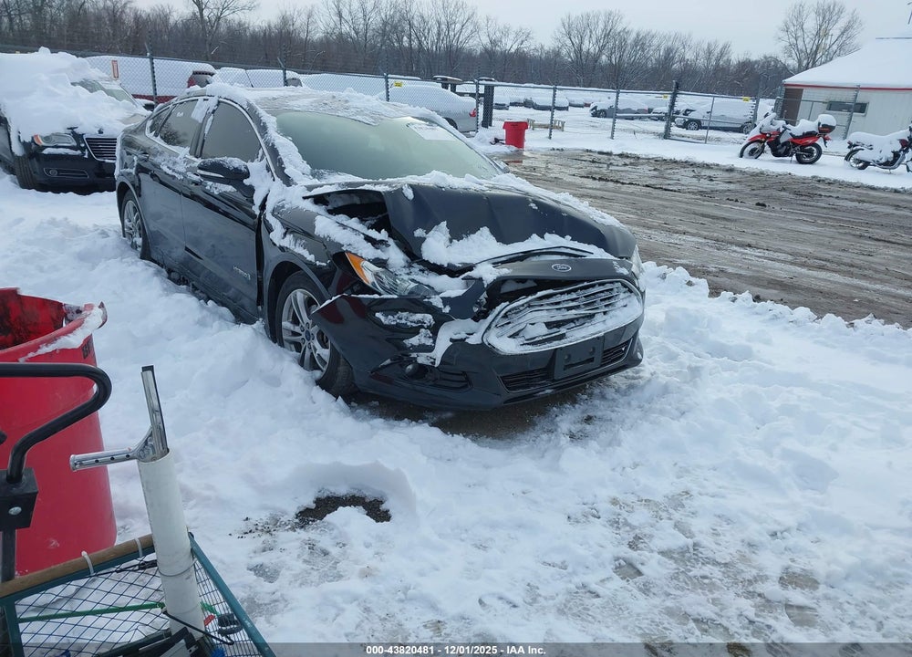 2015 FORD FUSION HYBRID TITANIUM VIN: 3FA6P0RU6FR198710