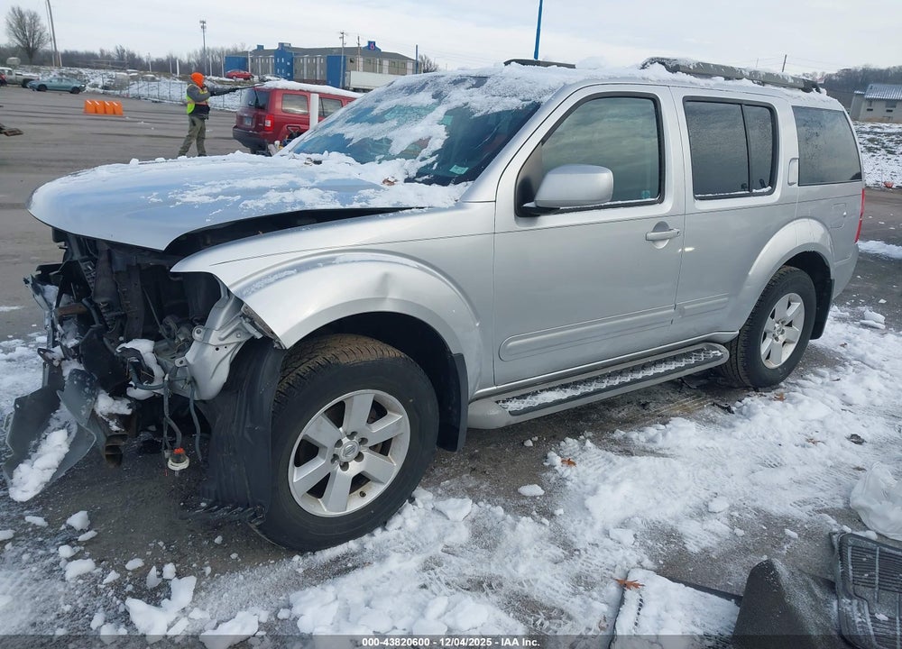 2011 NISSAN PATHFINDER SV VIN: 5N1AR1NB8BC601180