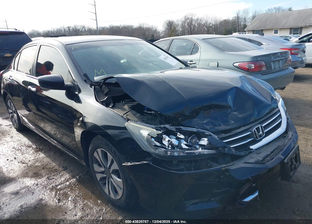 2015 HONDA ACCORD LX VIN: 1HGCR2F38FA005192