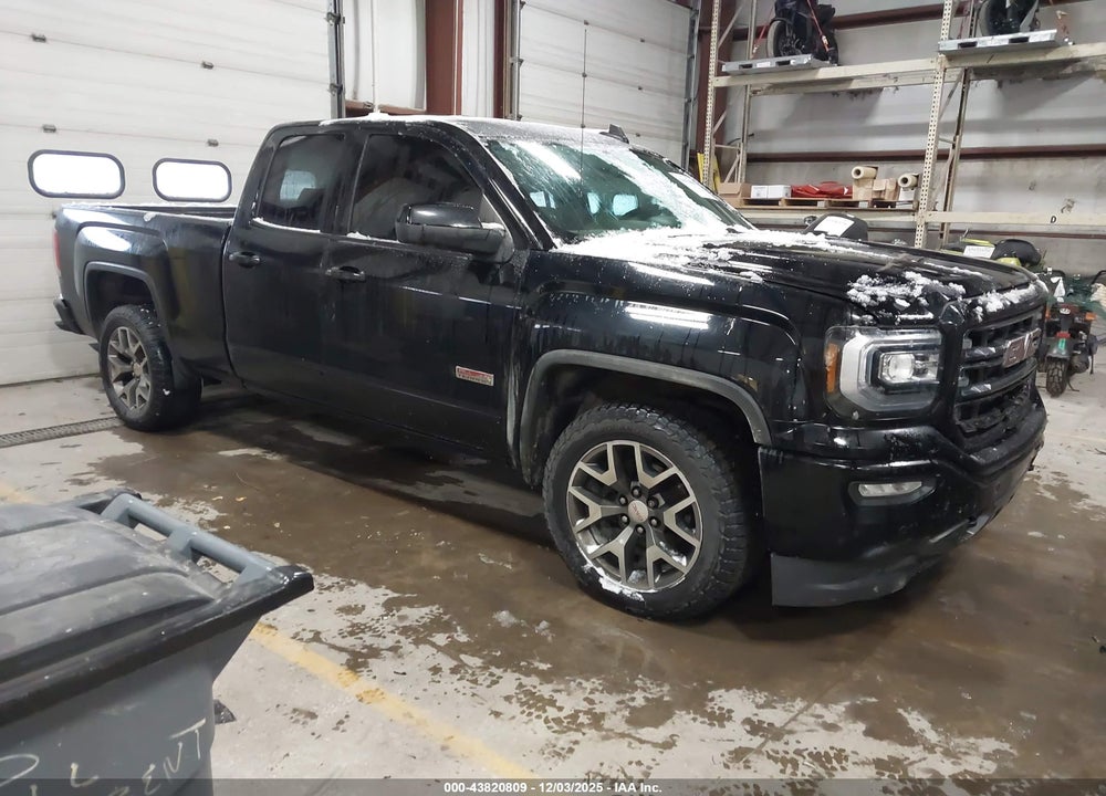 2018 GMC SIERRA 1500 SLT VIN: 1GTV2NECXJZ212398