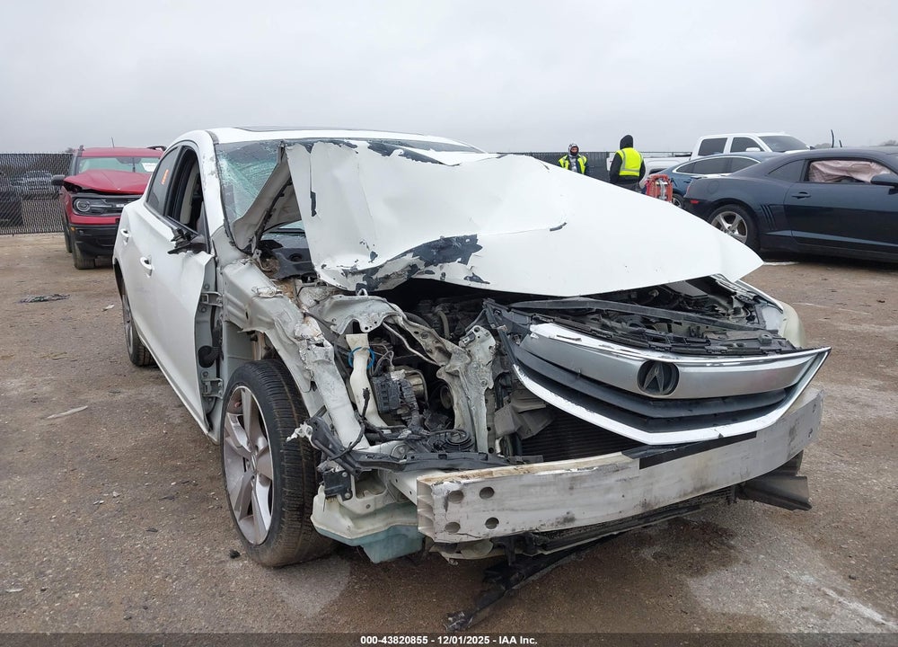 2014 ACURA ILX 2.0L VIN: 19VDE1F36EE012543