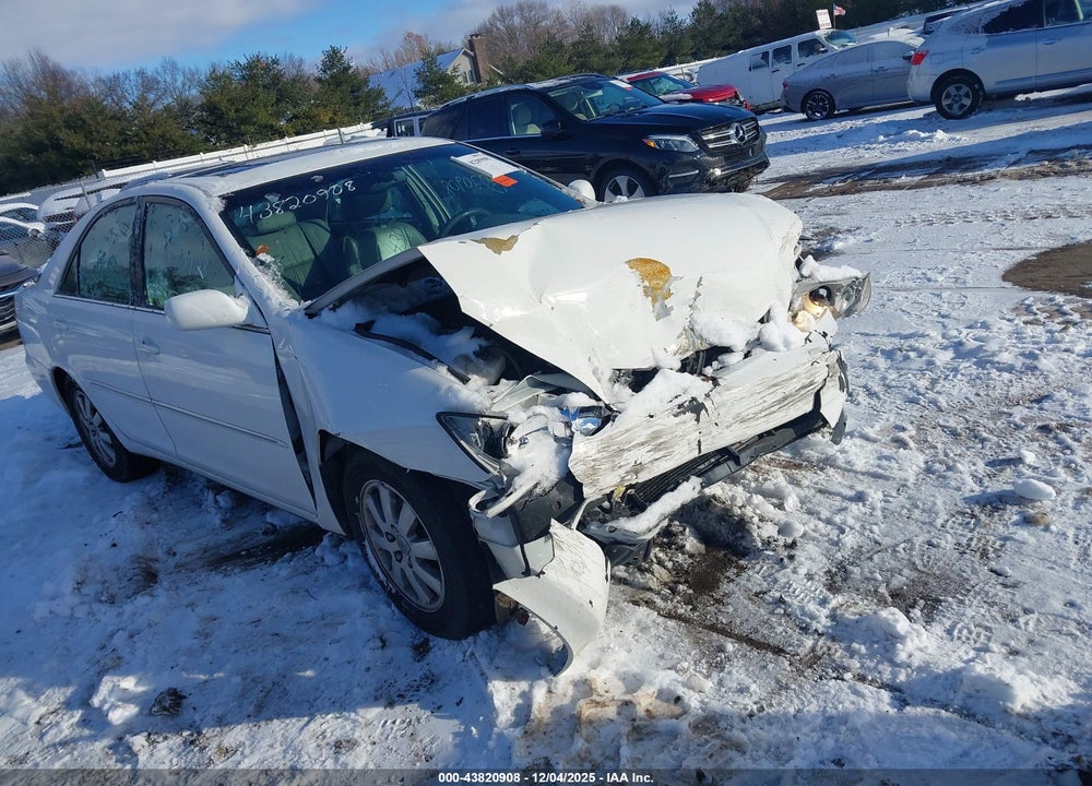 2004 TOYOTA CAMRY XLE VIN: 4T1BE30K64U359036