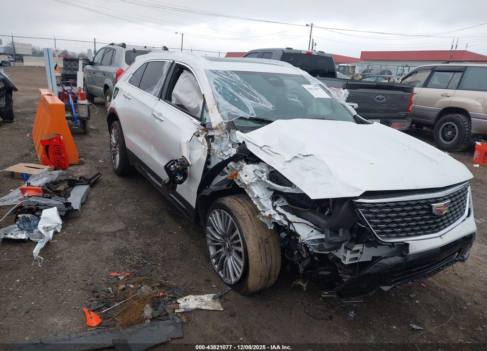 2025 CADILLAC XT4 AWD PREMIUM LUXURY VIN: 1GYFZDR48SF133290