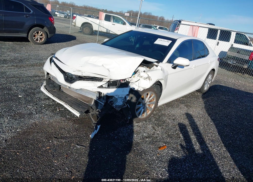 2018 TOYOTA CAMRY LE VIN: JTNB11HK7J3029640