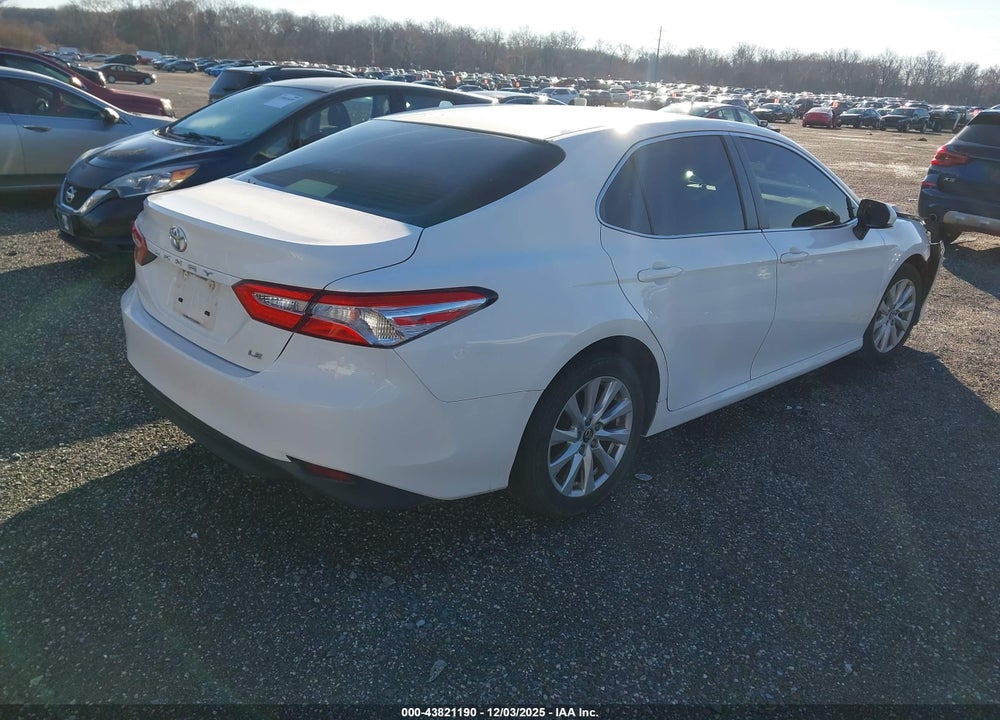 2018 TOYOTA CAMRY LE VIN: JTNB11HK7J3029640