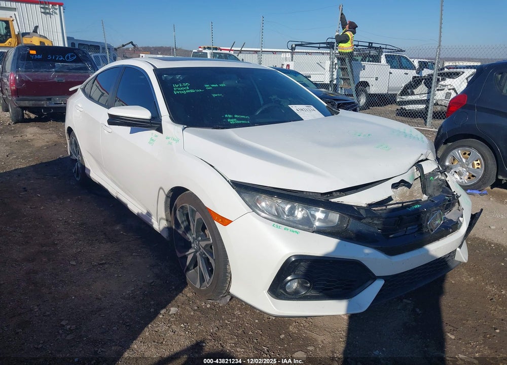 2018 HONDA CIVIC SI VIN: 2HGFC1E56JH706366