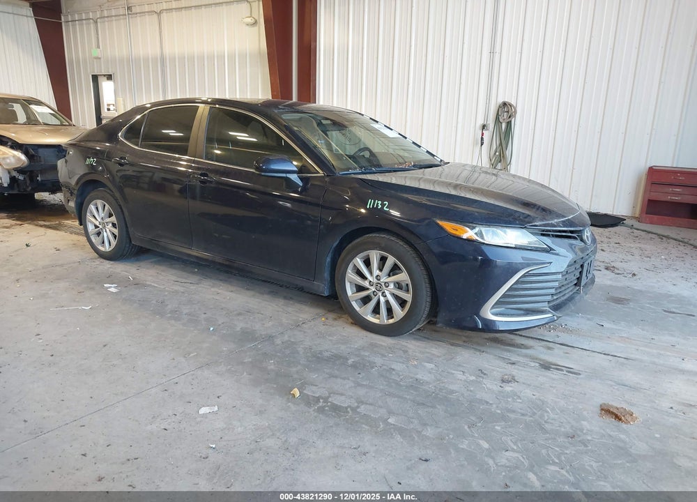 2021 TOYOTA CAMRY LE VIN: 4T1C11AK7MU520206