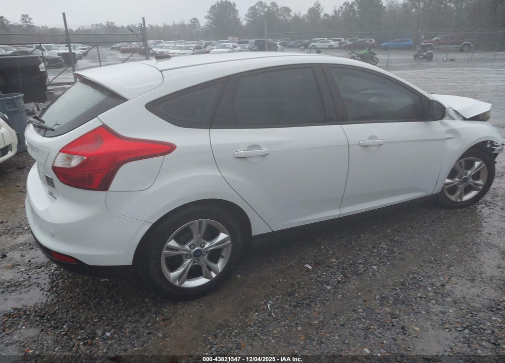 2014 FORD FOCUS SE VIN: 1FADP3K23EL375938