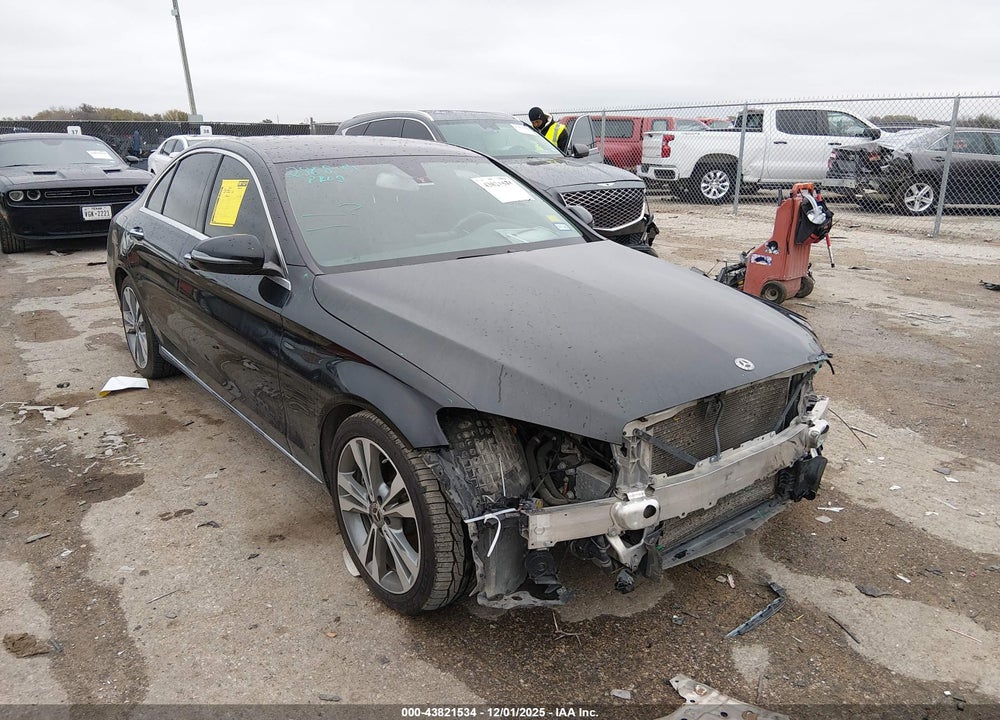 2017 MERCEDES-BENZ C 300 VIN: 55SWF4JB0HU232335