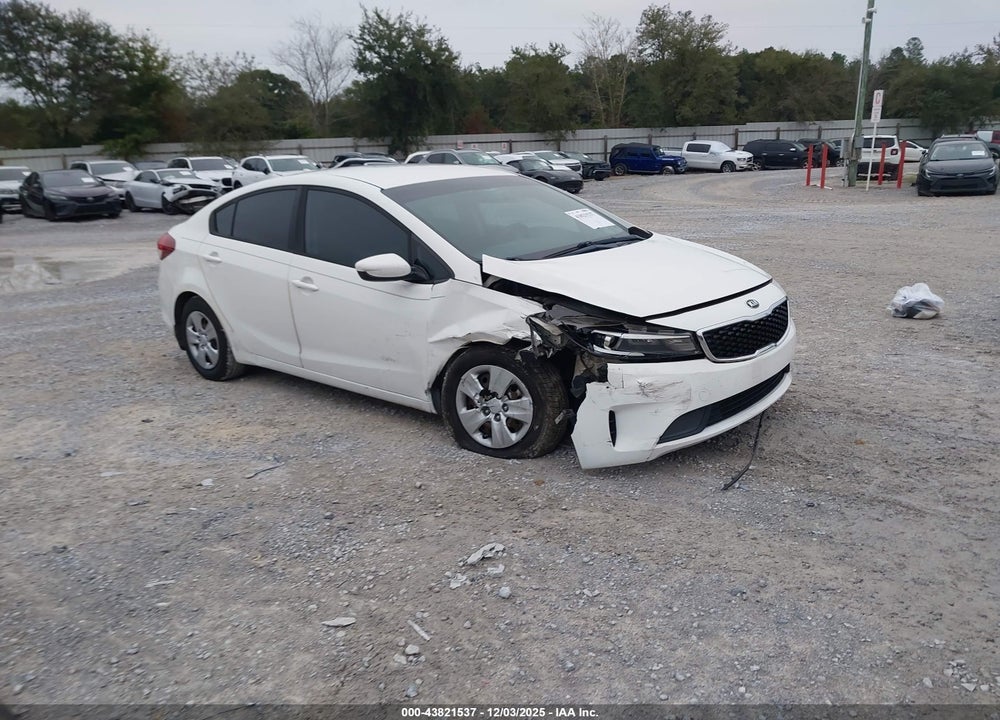 2018 KIA FORTE LX VIN: 3KPFK4A78JE284820