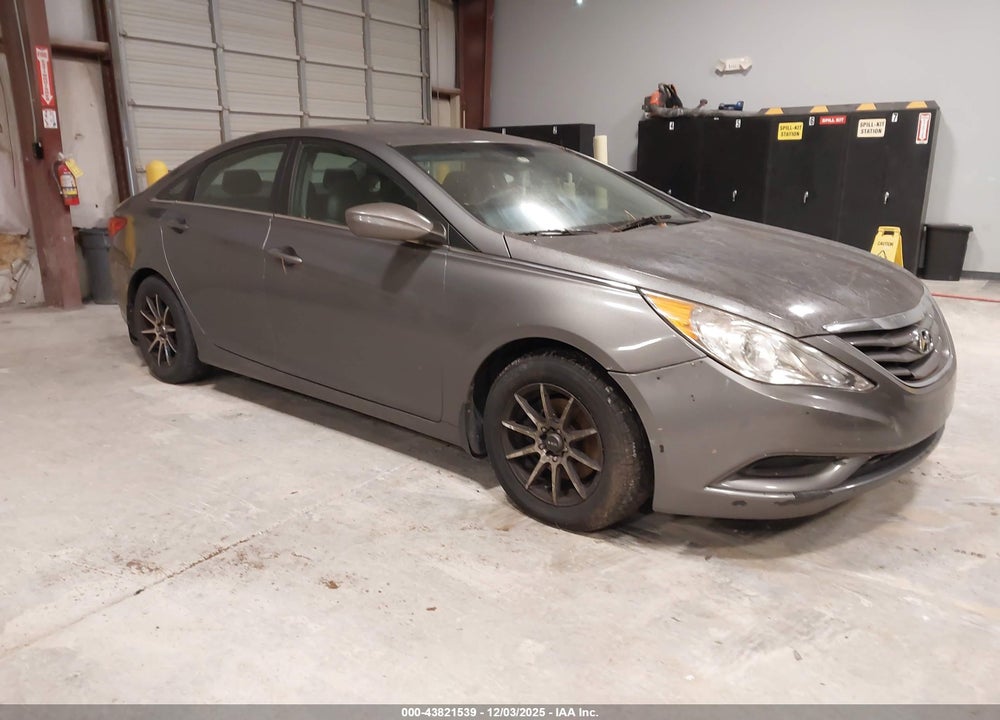2011 HYUNDAI SONATA GLS VIN: 5NPEB4AC2BH239698