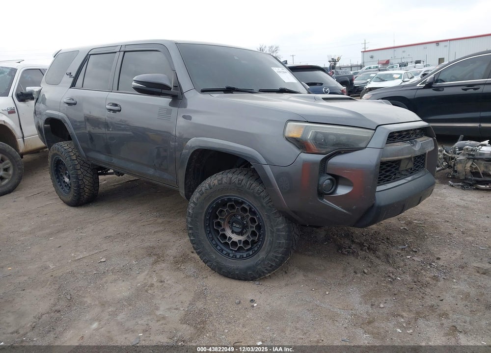 2020 TOYOTA 4RUNNER TRD OFF ROAD PREMIUM VIN: JTEBU5JR8L5793719
