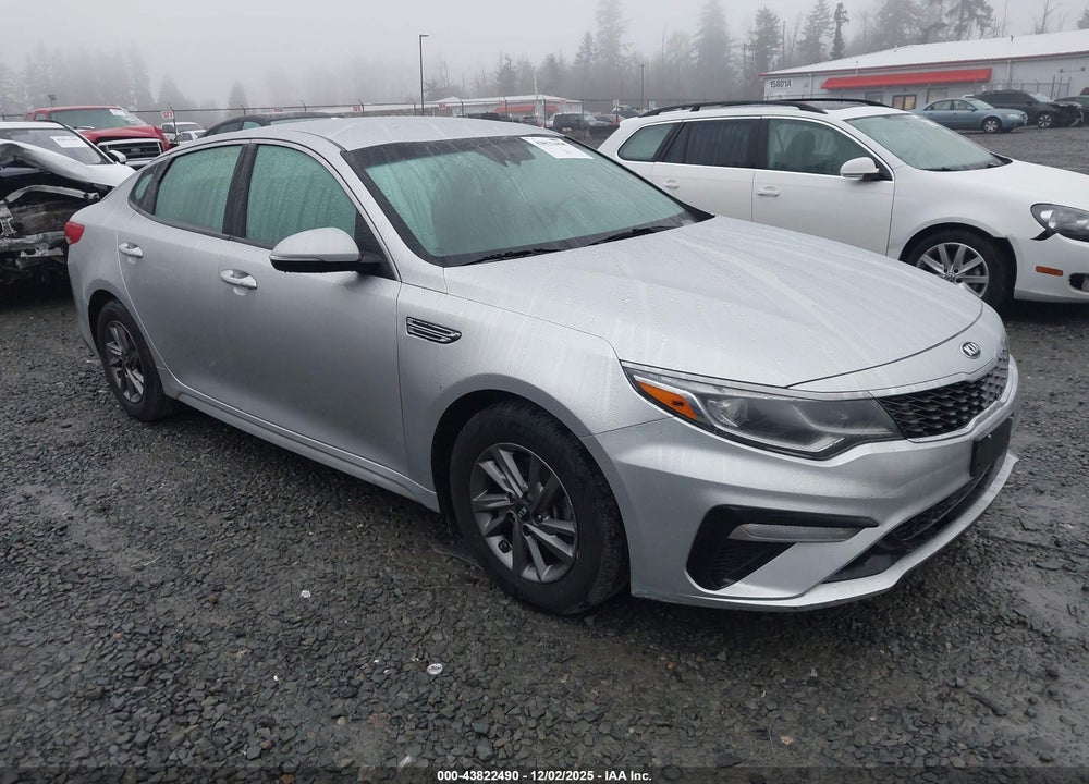 2020 KIA OPTIMA LX VIN: 5XXGT4L38LG391811