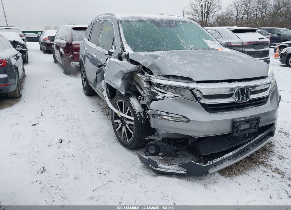 2019 HONDA PILOT TOURING VIN: 5FNYF6H62KB090155