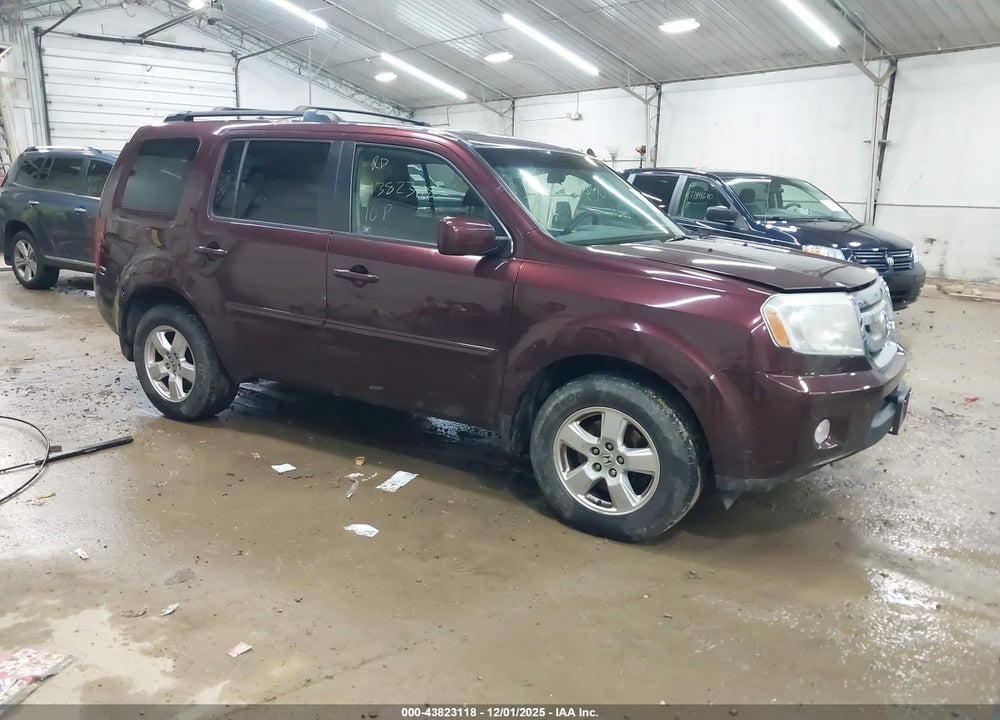 2010 HONDA PILOT EX VIN: 5FNYF4H49AB015180