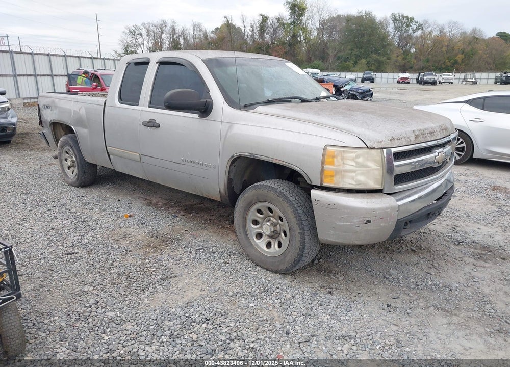 2008 CHEVROLET SILVERADO 1500 LT1 VIN: 2GCEK19C981101802