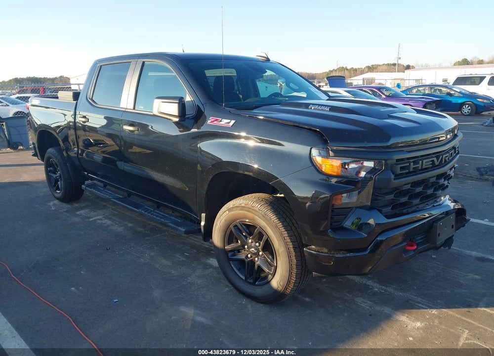 2024 CHEVROLET SILVERADO 1500 4WD  SHORT BED CUSTOM TRAIL BOSS VIN: 3GCUDCE81RG122171