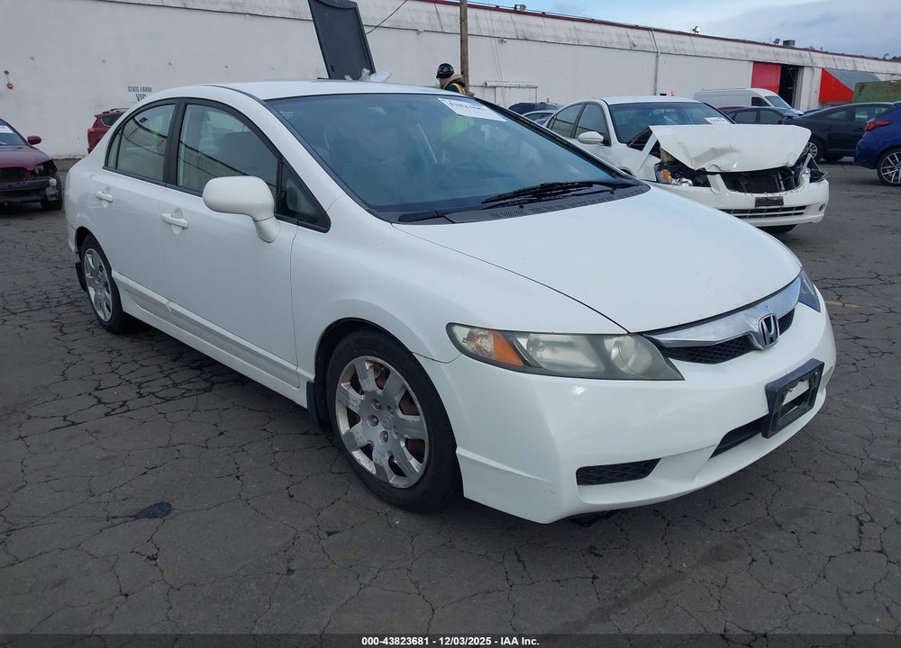 2010 HONDA CIVIC LX VIN: 19XFA1F59AE058620