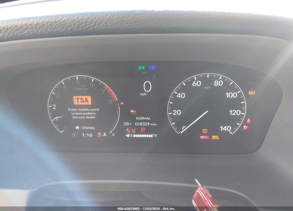2024 HONDA RIDGELINE RTL VIN: 5FPYK3F56RB028781