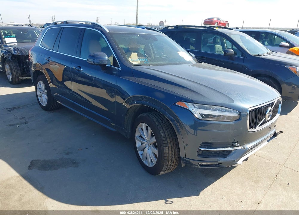 2018 VOLVO XC90 T5 MOMENTUM VIN: YV4102CK6J1363991