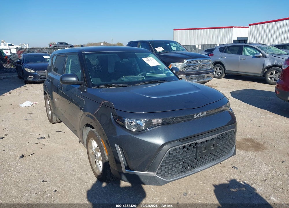 2023 KIA SOUL LX VIN: KNDJ23AU2P7883229