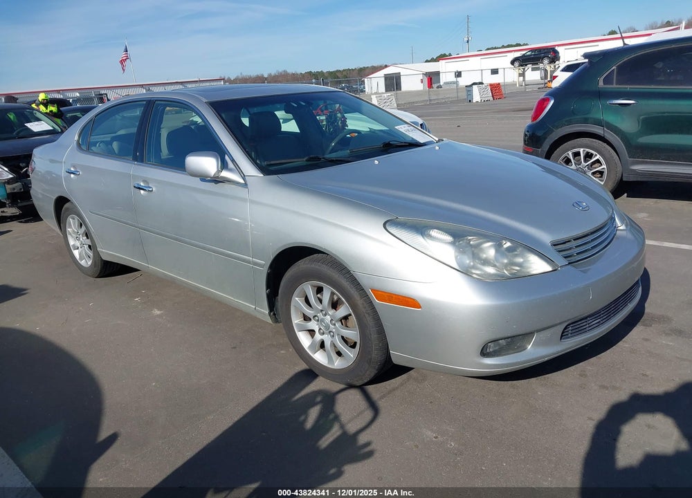 2002 LEXUS ES 300 VIN: JTHBF30G220036098